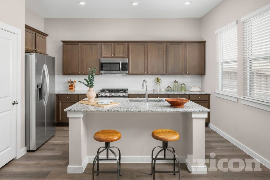 Building Photo - 727 Lacewing Dr