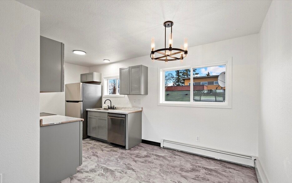 Building Photo - 3921 Peterkin Ave