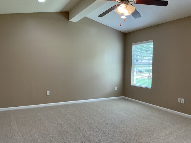 Building Photo - 13684 Chipperfield Ln