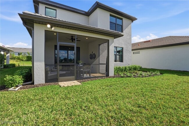 Building Photo - 1657 Serena Ave