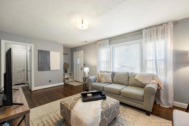 Building Photo - 108 S St Marks Ave