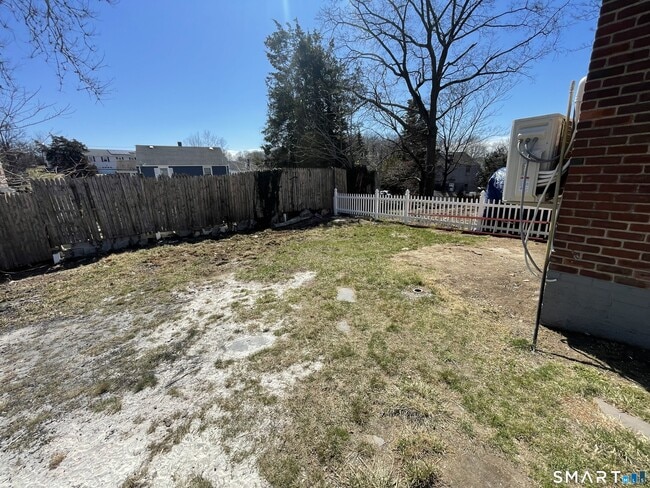 Building Photo - 111 Priscilla Cir