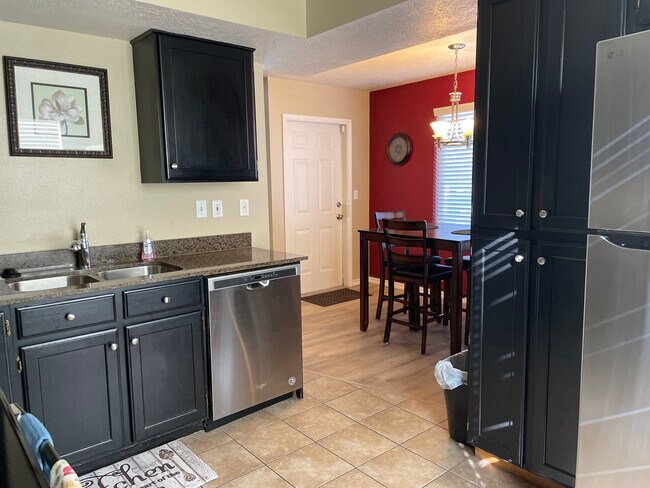 Building Photo - 1158 E 6600 S