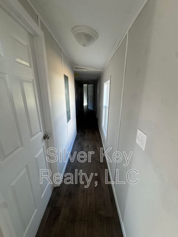 Building Photo - 3000 US-11