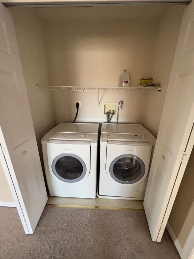 Building Photo - Available NOW 3BR HOME in Whitehall, PA!