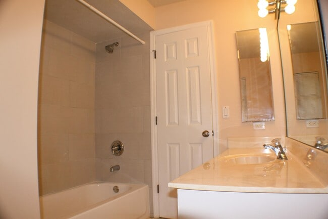 Building Photo - 8081 Cypress Dr S