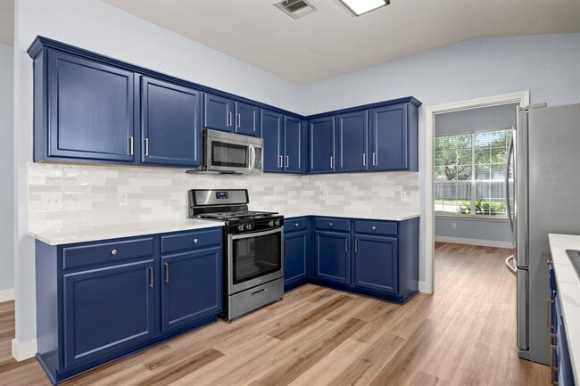 Building Photo - 3321 Winding River Trail