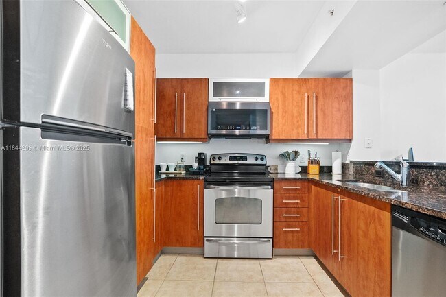Building Photo - 7350 SW 89th St