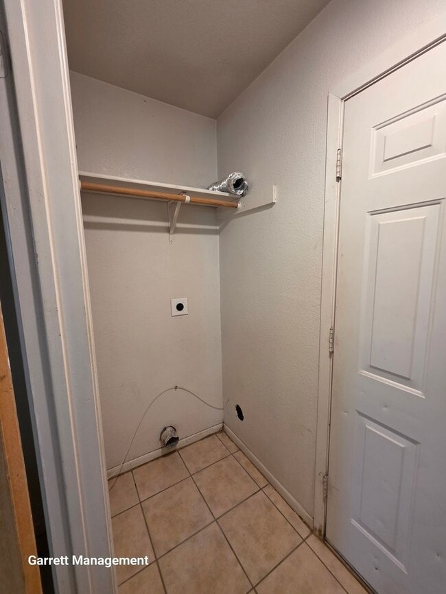 Building Photo - 1703 Taylor St