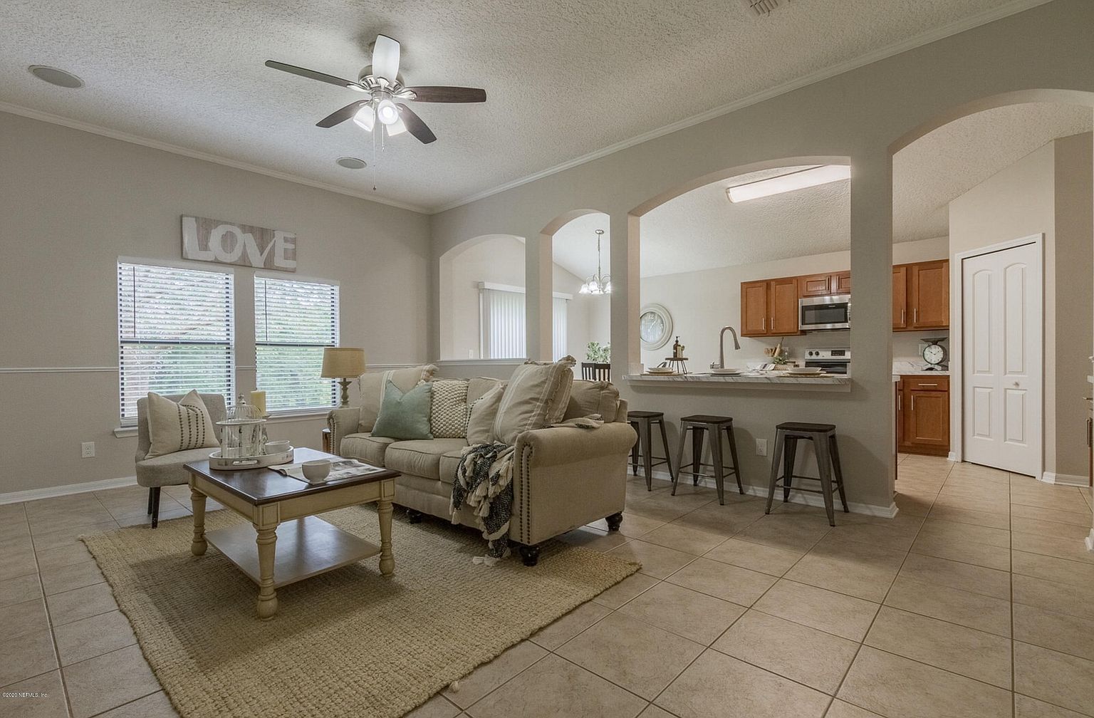 Building Photo - 10947 Apple Blossom Trl E