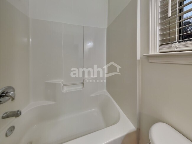 Building Photo - 4141 Autumn Cove Dr