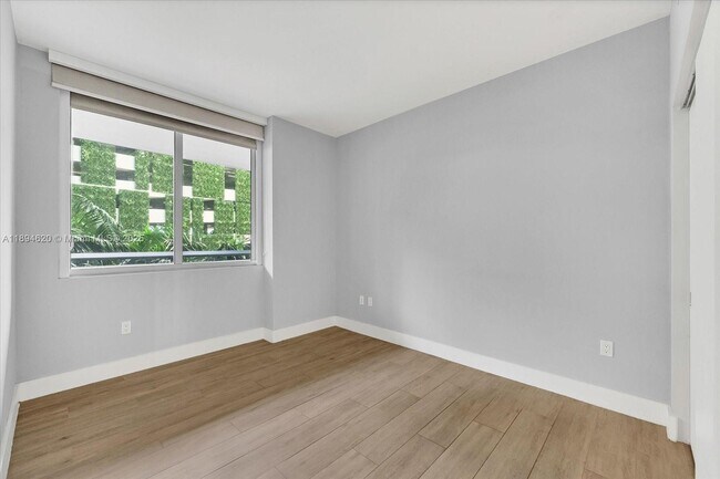 Building Photo - 16385 Biscayne Blvd