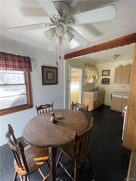 Building Photo - 624 E Big Bear Blvd