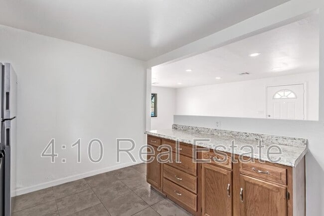 Building Photo - 1117 N 13th St