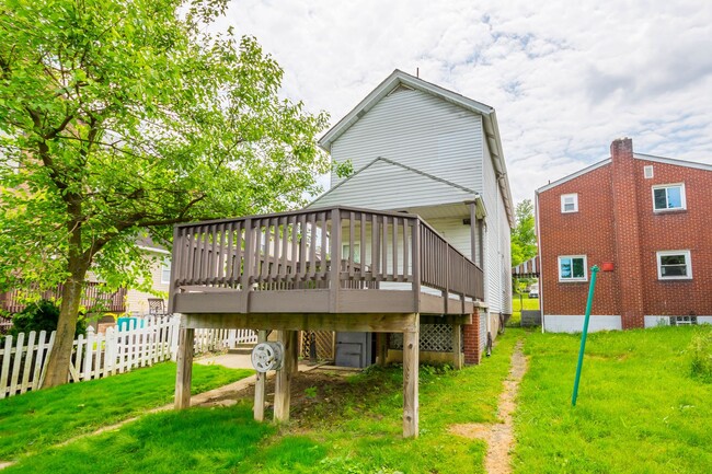 Building Photo - Available April 1st! Beautiful 3-Bedroom Home in Clairton!