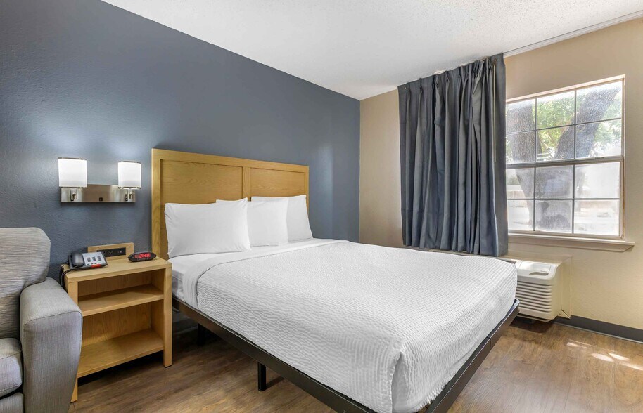 Building Photo - Furnished Studio-Arlington