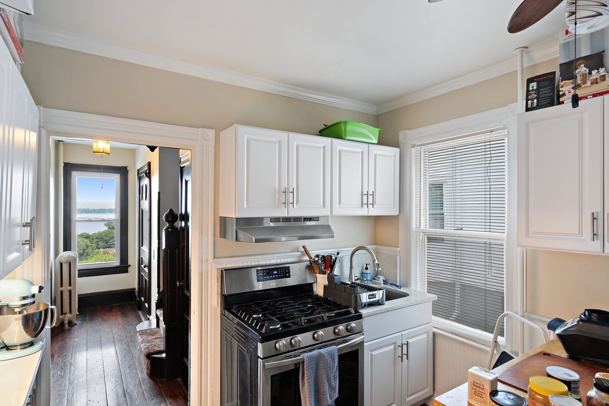 Kitchen - 3 Independence Pl