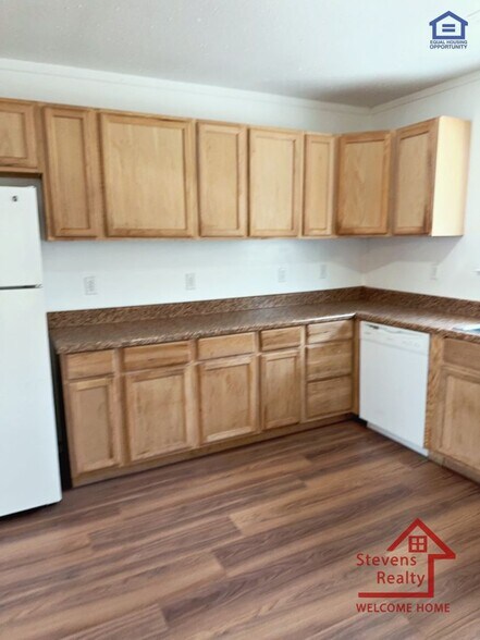 Building Photo - 3617 Rogers Rd