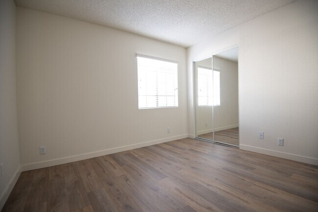 Building Photo - 11225 Huston St