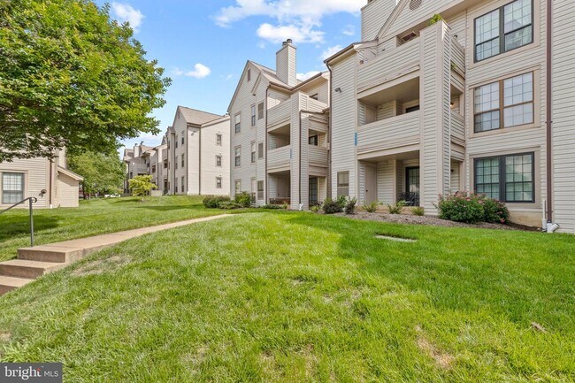 Building Photo - 6921 Mary Caroline Cir