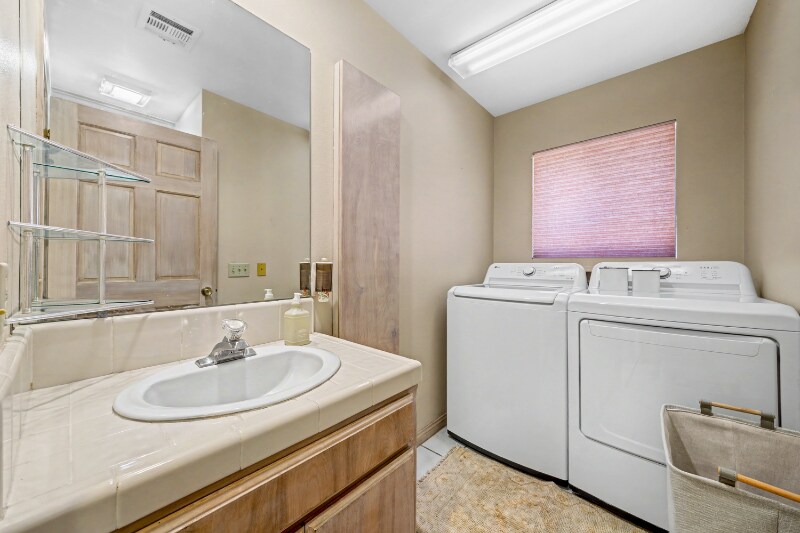 Building Photo - 76797 California Dr