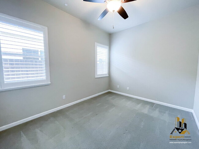 Building Photo - 6064 Cohasset Dr