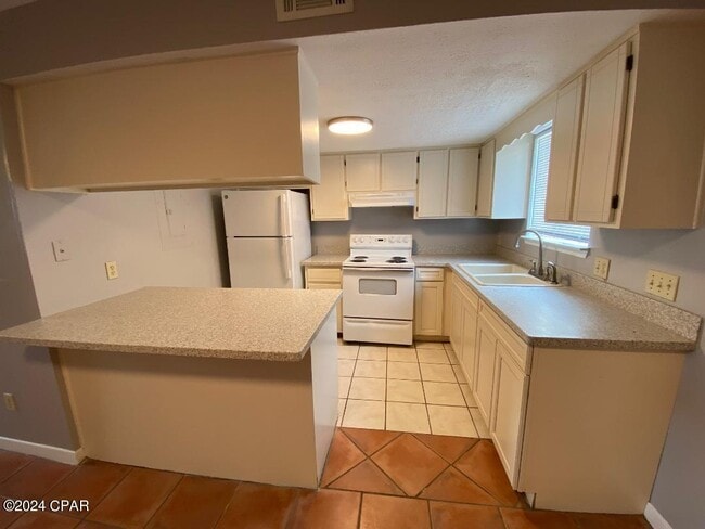 Building Photo - 119 Cheri Ln