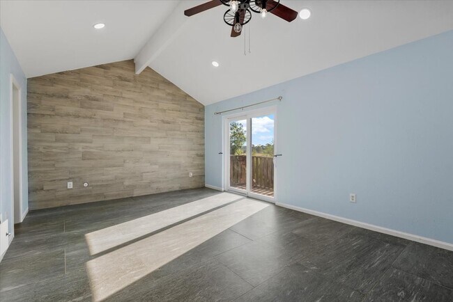 Building Photo - 6003 Long Leaf Dr