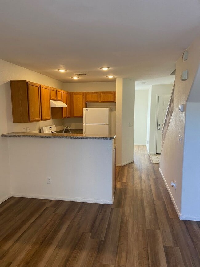 Building Photo - N. Las Vegas 2 Bedroom home