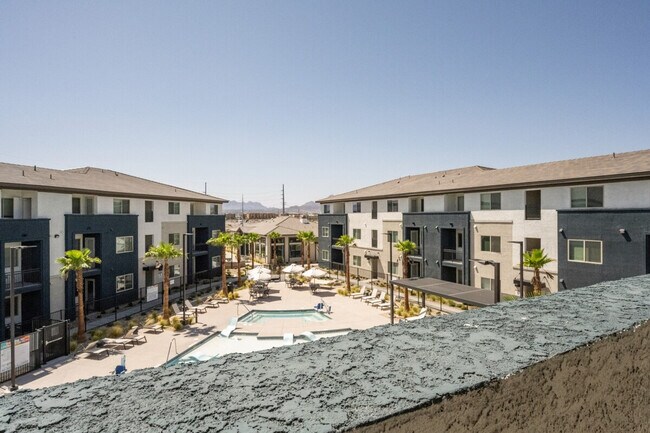 Building Photo - 5839 Cilantrillo Ave