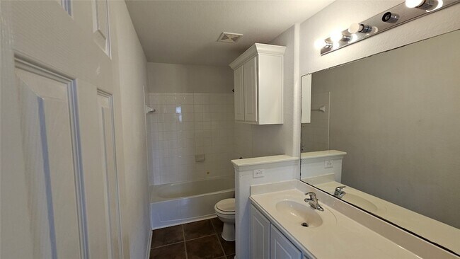 Building Photo - 9407 Herons Grove Ln