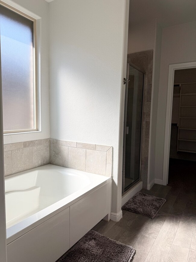 Building Photo - 7104 Thomas Paine Rd