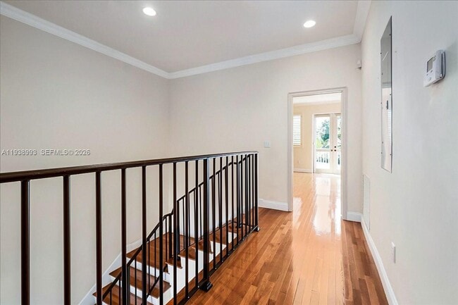 Building Photo - 1109 Campo Sano Ave