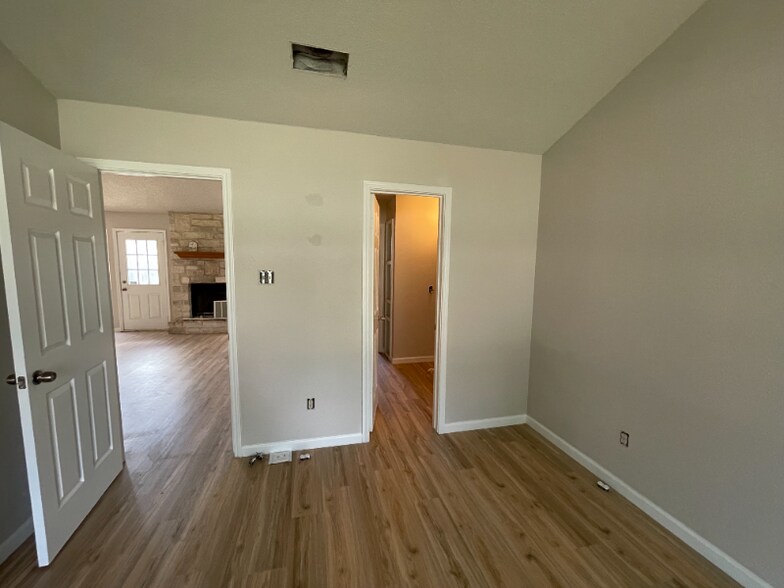 Building Photo - 1711 Tamra Ct