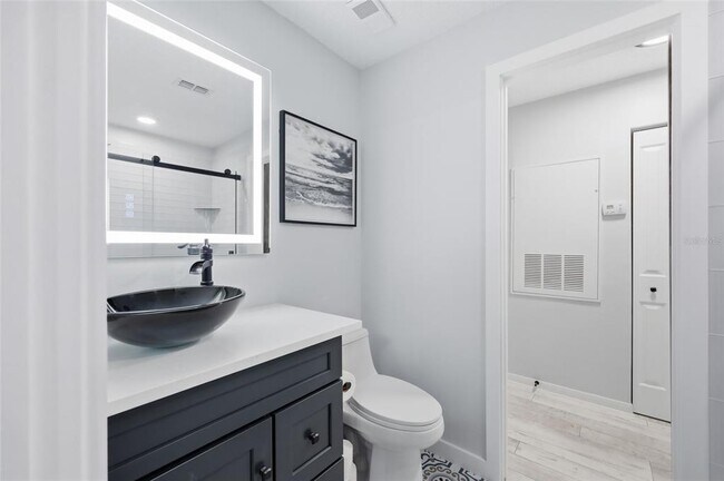 Building Photo - 2532 Grassy Point Dr