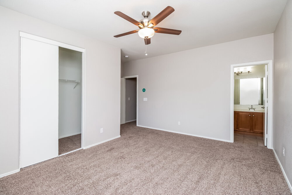 Building Photo - 1163 E Dust Devil Dr
