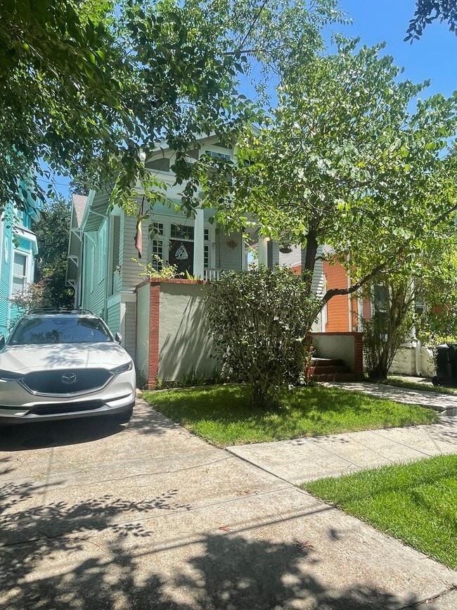 Primary Photo - Gorgeous 3BD/2BA Single Family Home in Mid...
