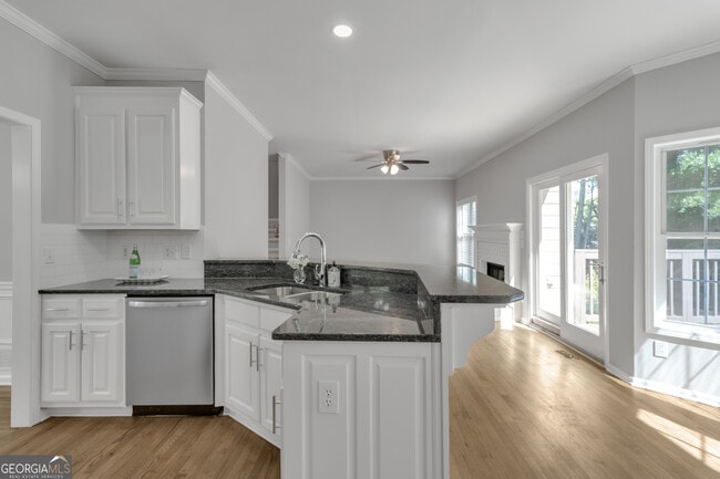 Building Photo - 3633 Elinburg Cove Trail NE