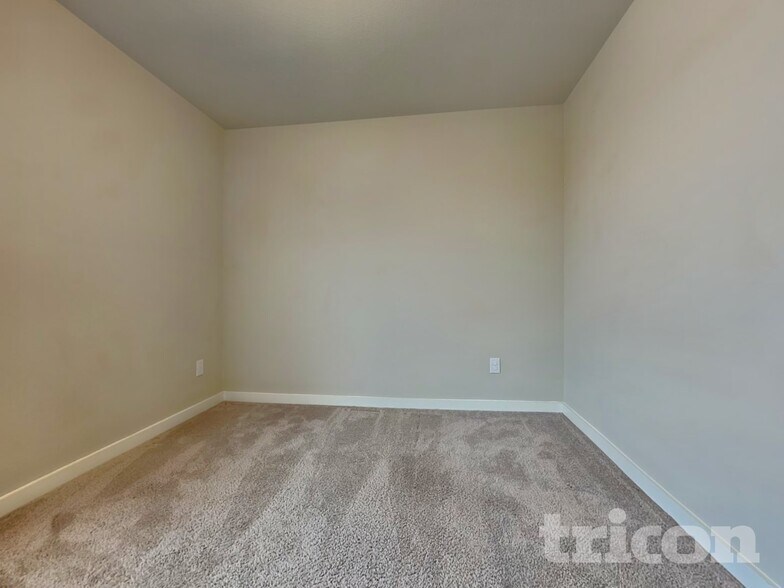 Building Photo - 5159 Klein Orchard Dr