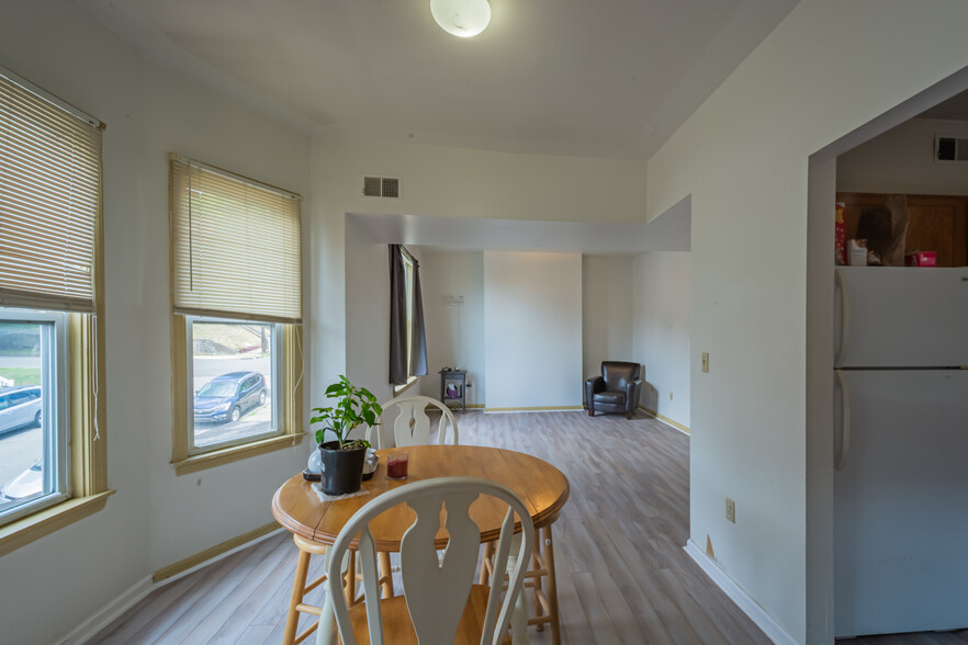 Primary Photo - 112 N Fairmount St