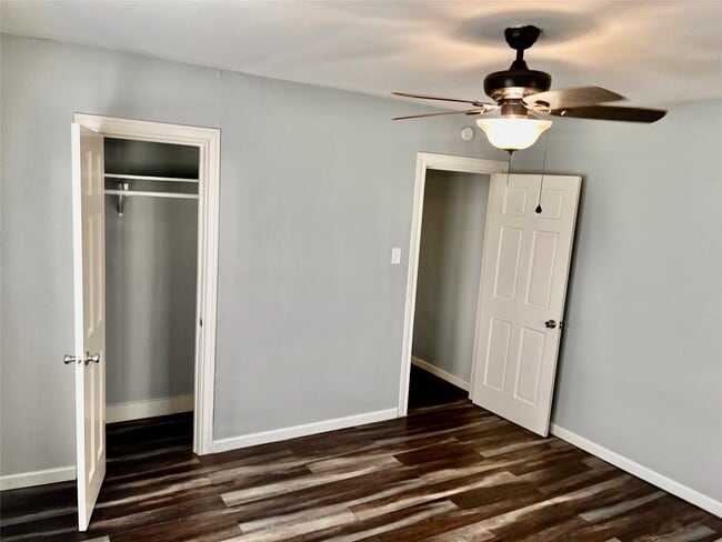 Building Photo - 106 N Eastwood St