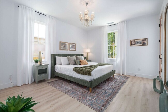 Building Photo - 30 W Castillo Dr