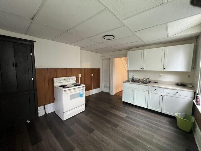 Building Photo - 504 Woodward Ave