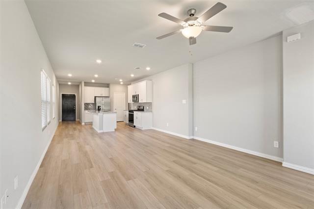 Building Photo - 617 McKenna Dr