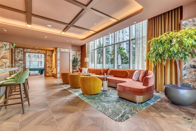 Building Photo - 77 SE 5th St