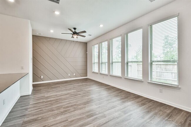 Building Photo - 582 Dry Fork Ln