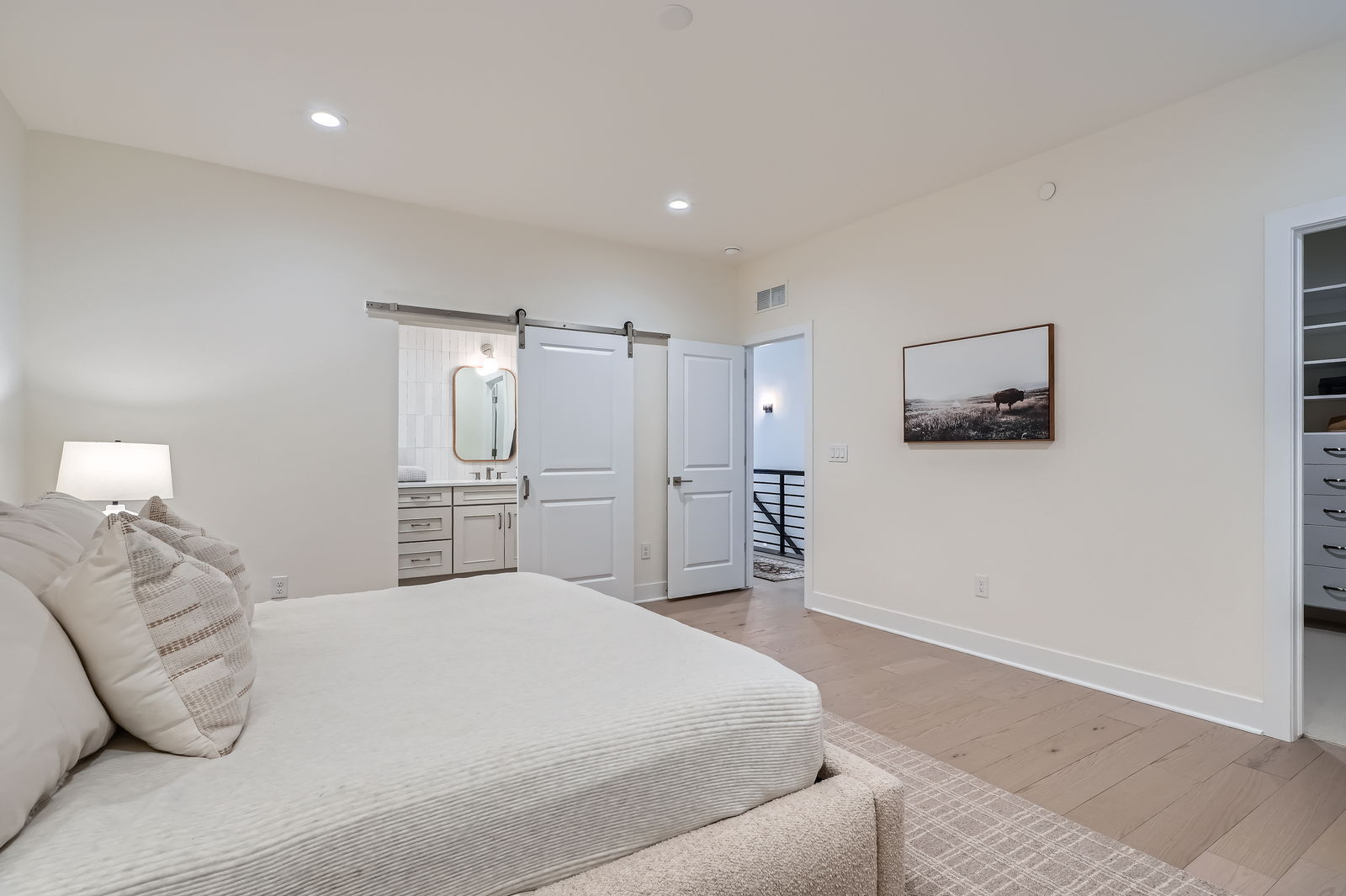 Building Photo - 805 Promenade Dr