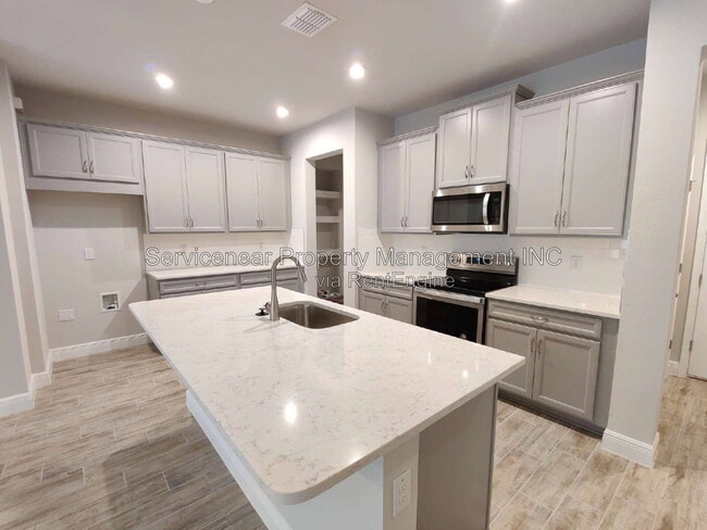 Building Photo - 6025 Grand Sonata Ave