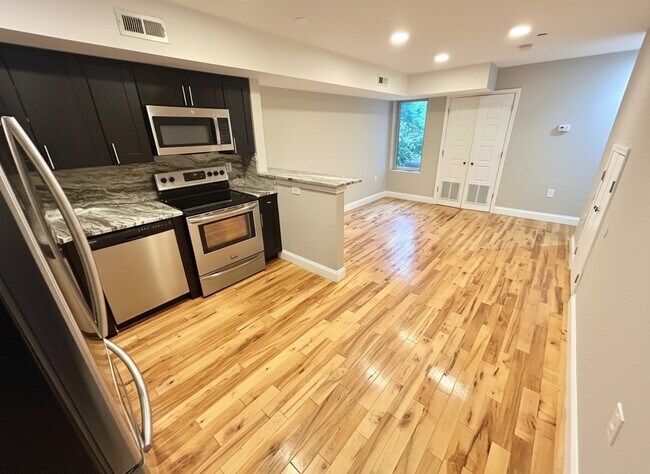 Building Photo - 443 Wiota St