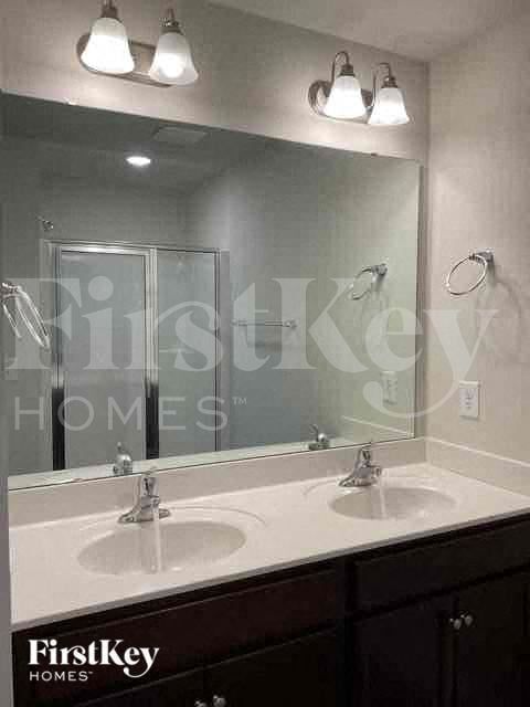 Building Photo - 2031 Cypress Village Dr NW